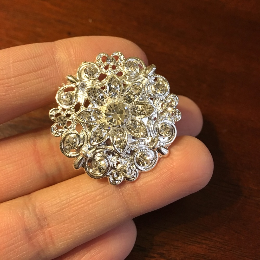 Cute brooch